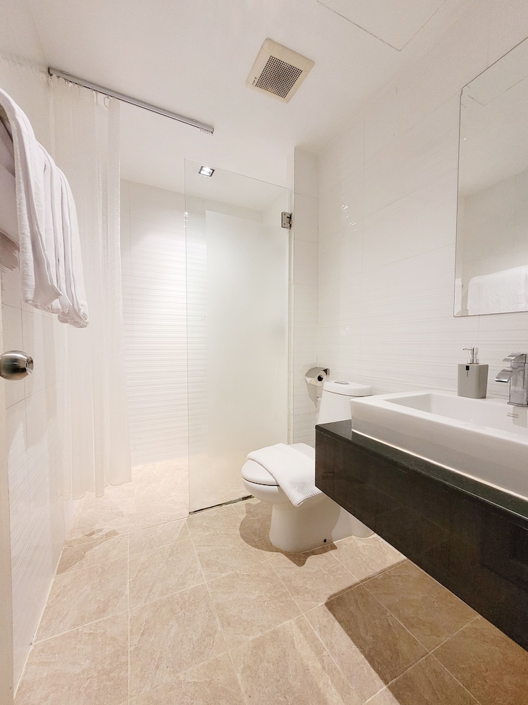 Executive Room photo 2