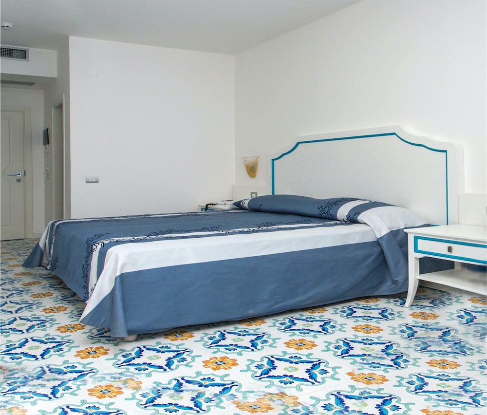 Standard Double Room, Garden View - Photo 1