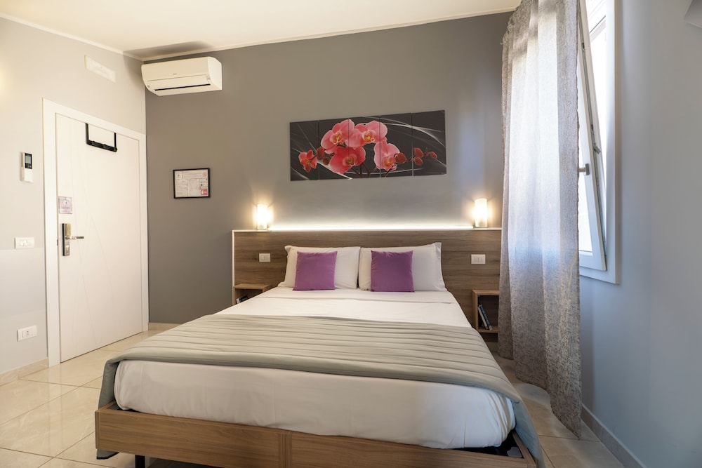 Comfort Double or Twin Room, City View