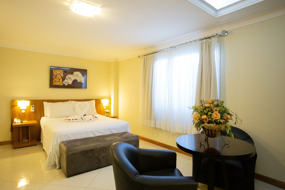 Deluxe Double or Twin Room photo 2