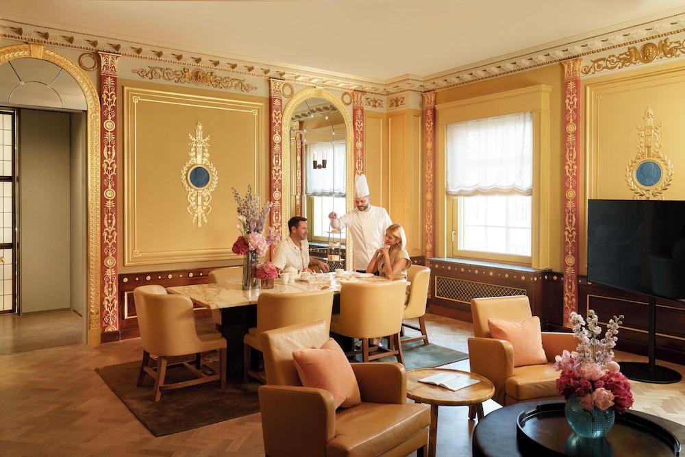 Club Suite