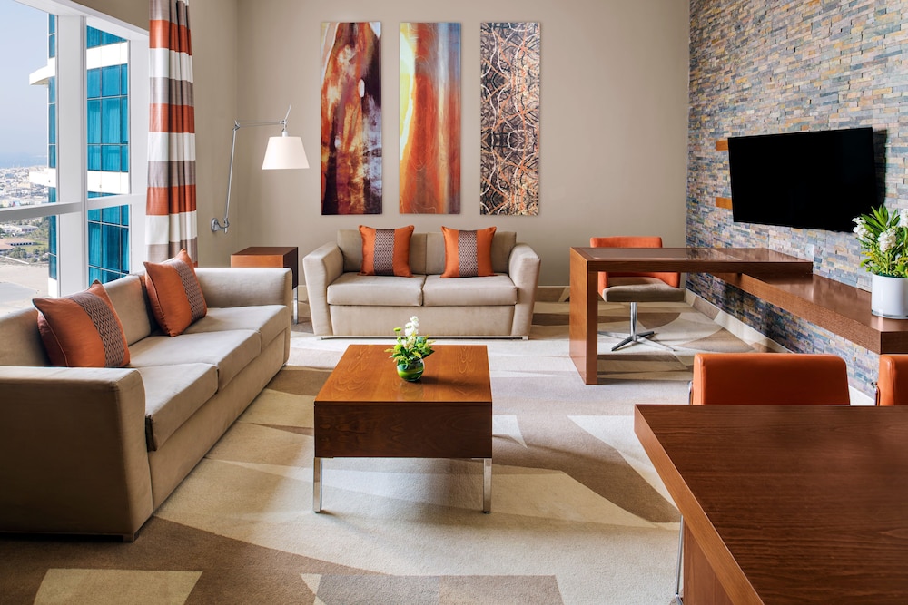 Suite, 2 Bedrooms photo 3