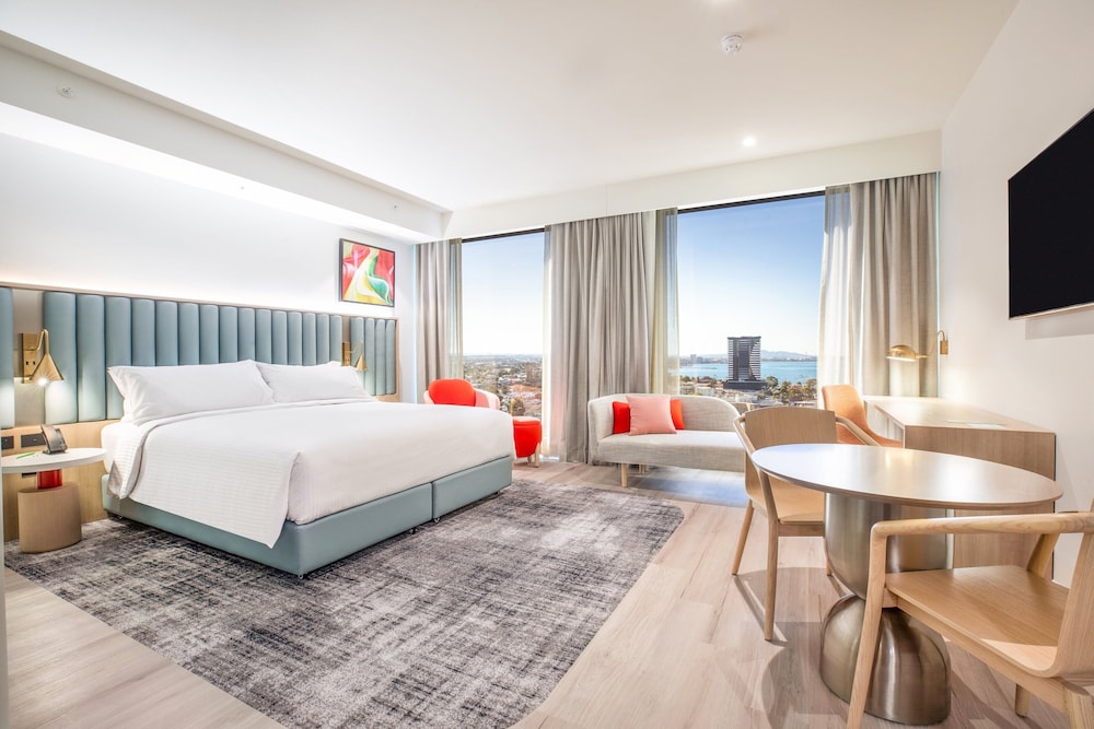 Premium Room, 1 King Bed, Bay View - Photo 5