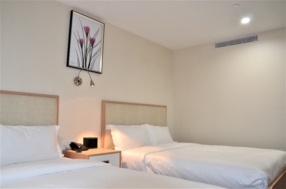 Classic Double Room, 2 Queen Beds