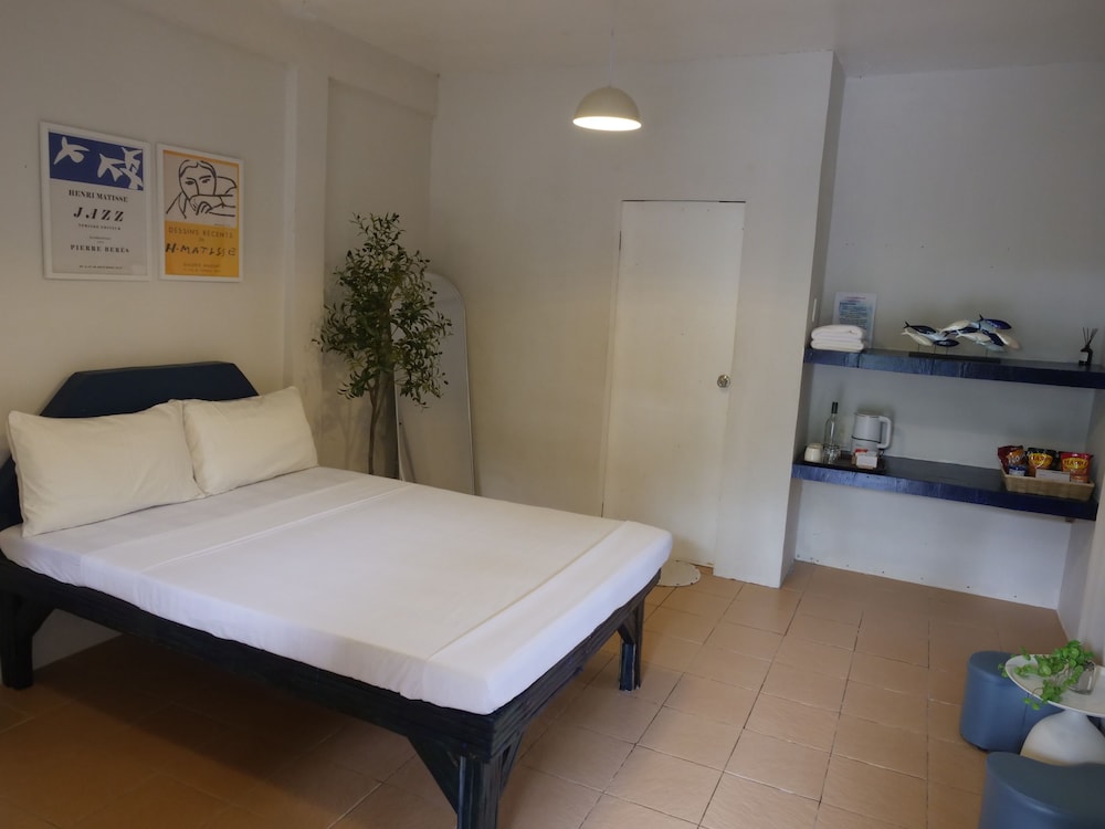 Standard Room (A/C) - Photo 4