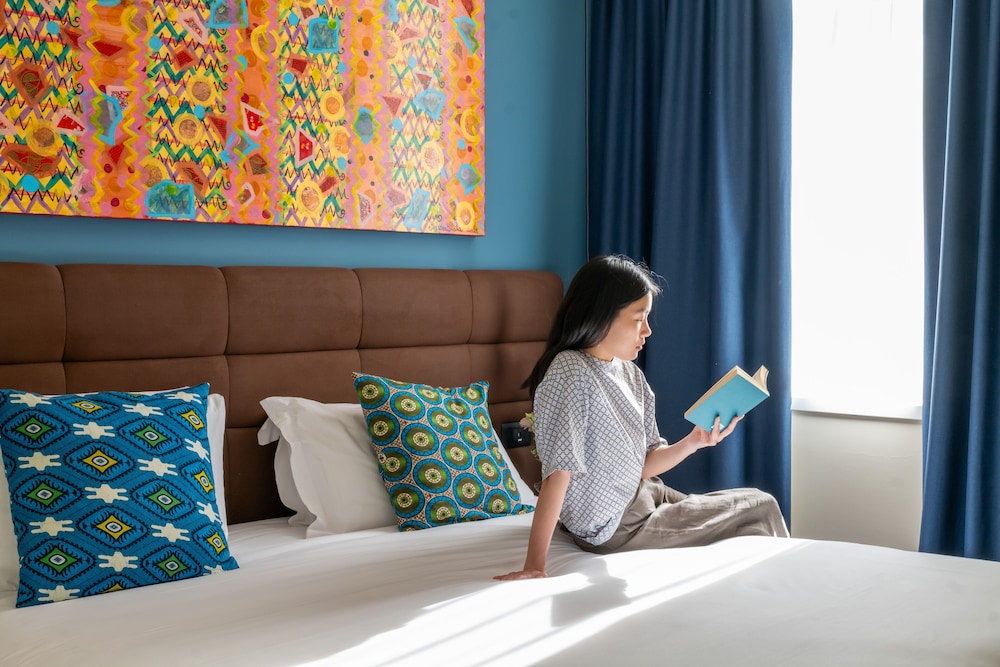 Classic Double or Twin Room, Non Smoking, City View photo 3