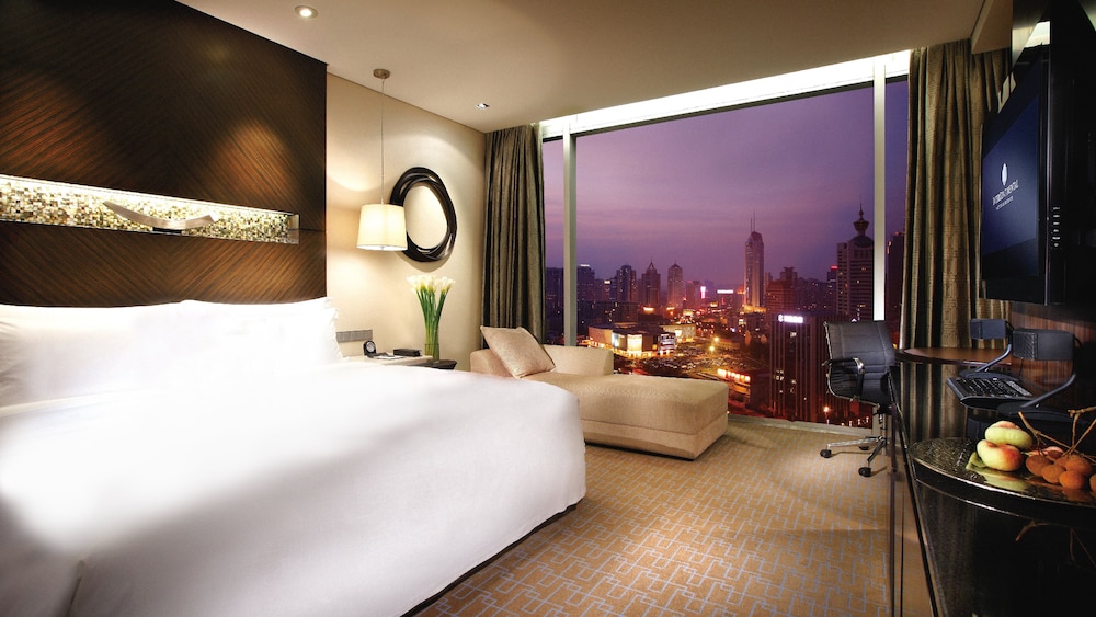 Classic Room, 1 King Bed, Club Lounge Access, Ocean View photo 3