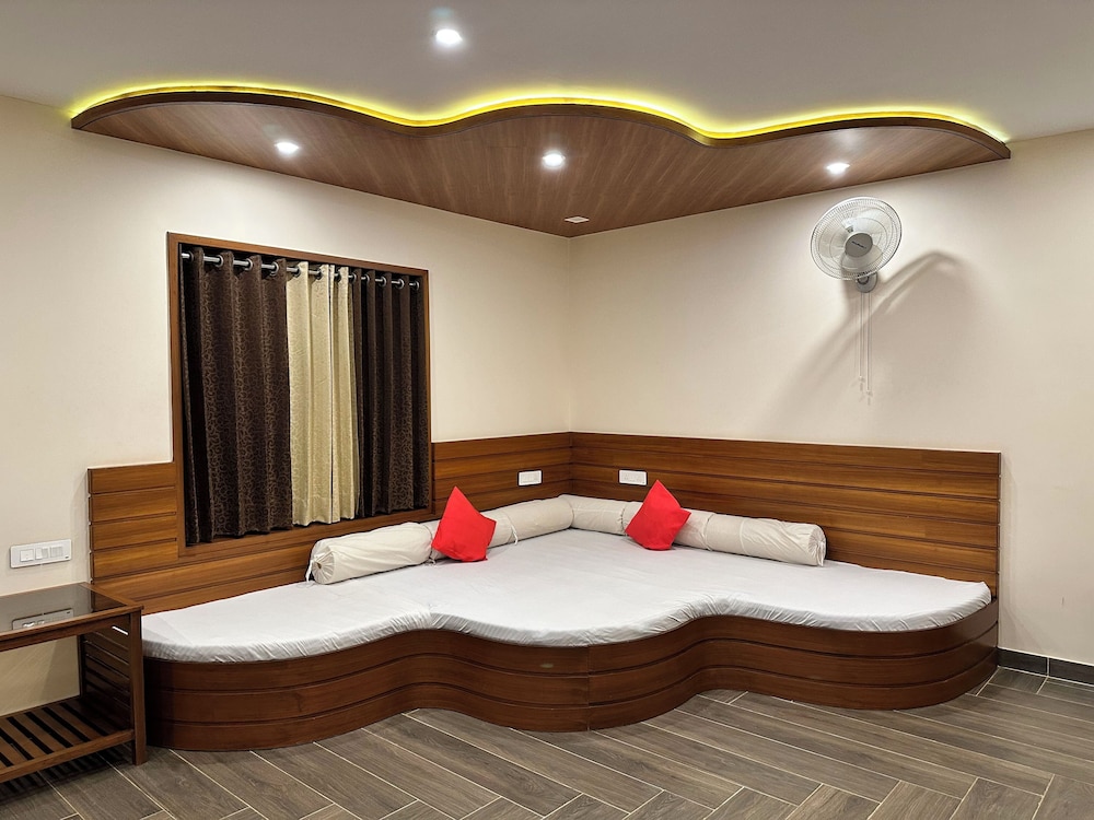 Luxury Suite - Photo 5