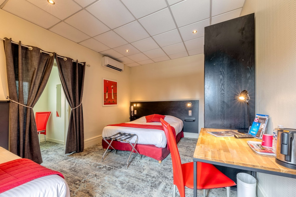 Superior Triple Room photo 3