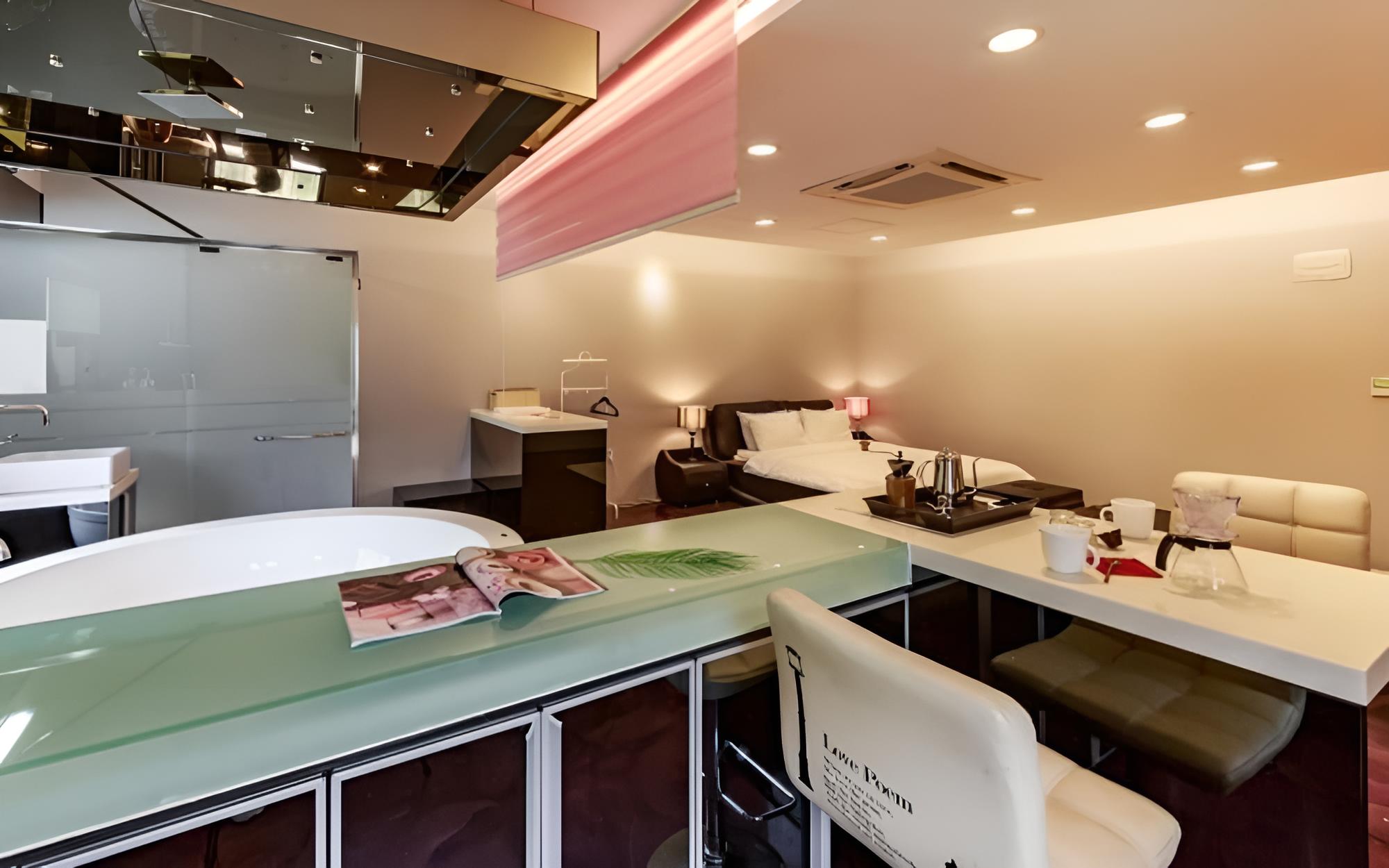Room (2948-003 (2F Whirlpool Spa)) photo 3