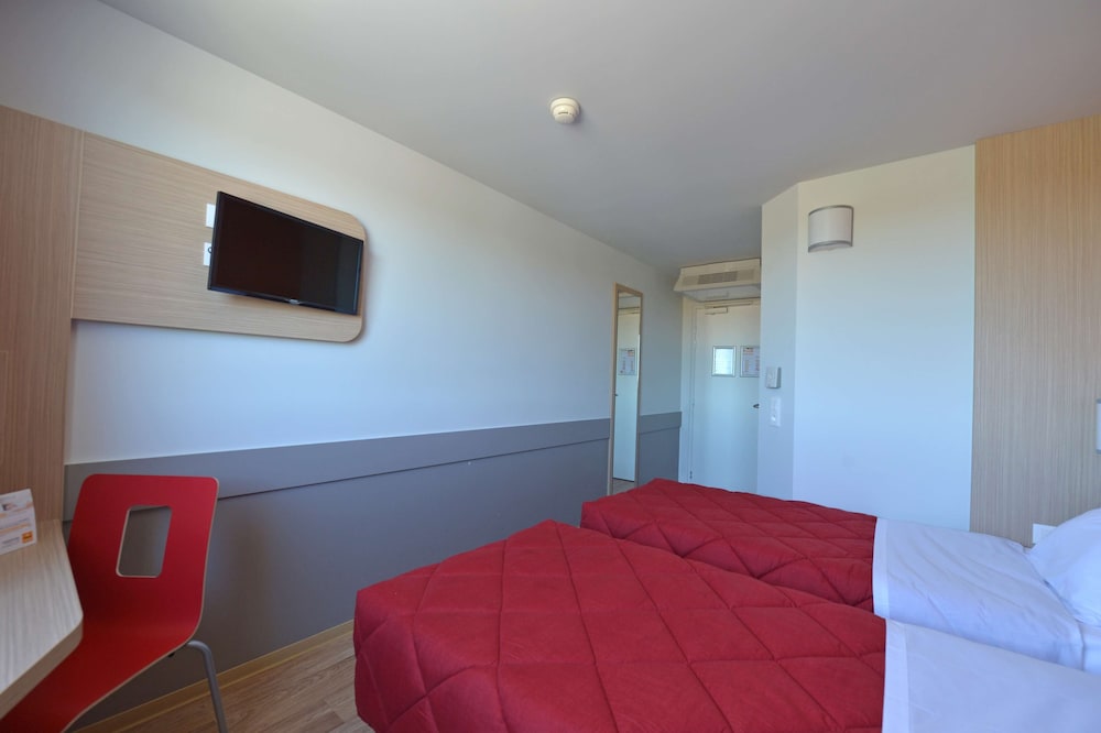 Standard Room, 2 Twin Beds - Photo 4