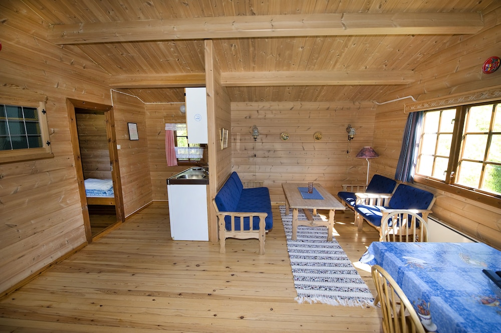 Standard Cabin, 2 Bedrooms (Bed linen, towel & cleaning excluded) photo 3