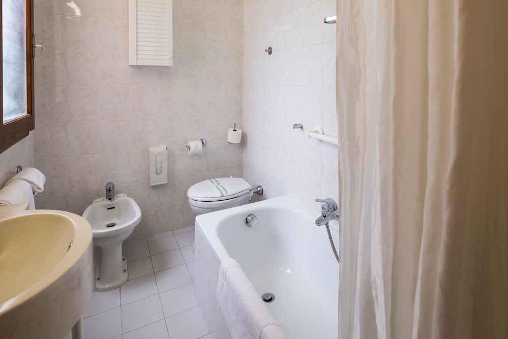 Double Room (piccola) - Photo 2