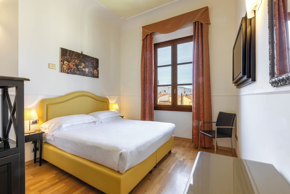 Classic Twin Room - Photo 3