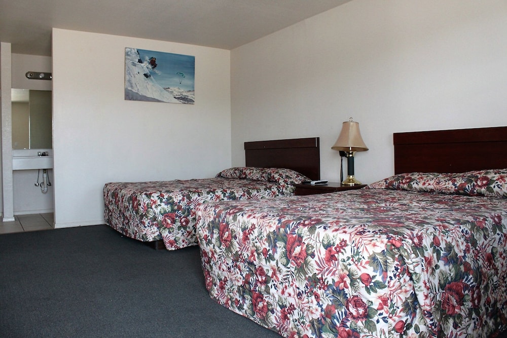 Standard Room, 1 Bedroom, Ground Floor photo 3