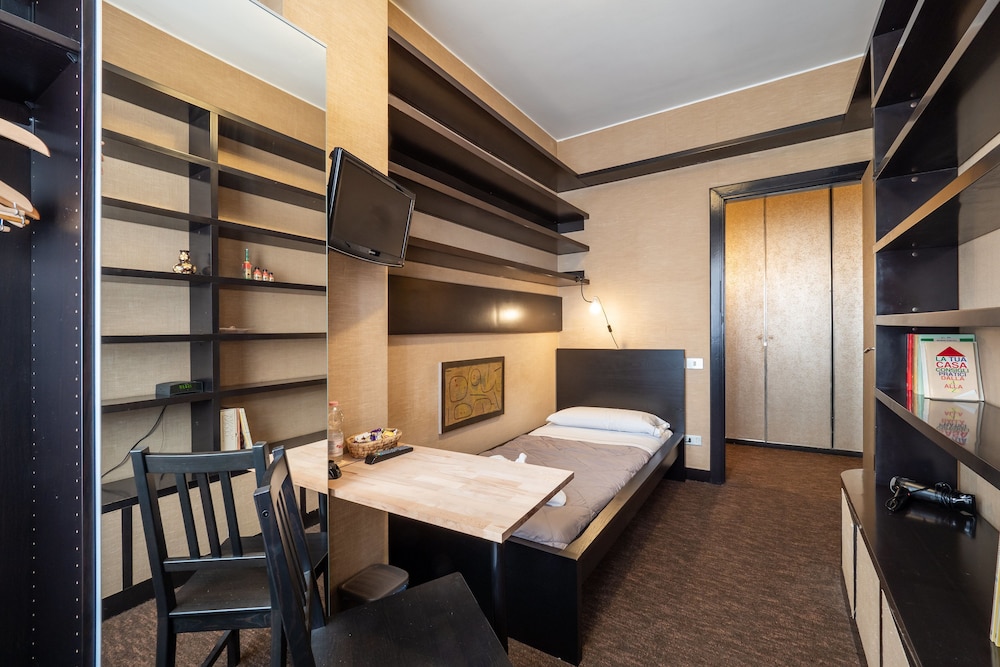City Single Room, Shared Bathroom