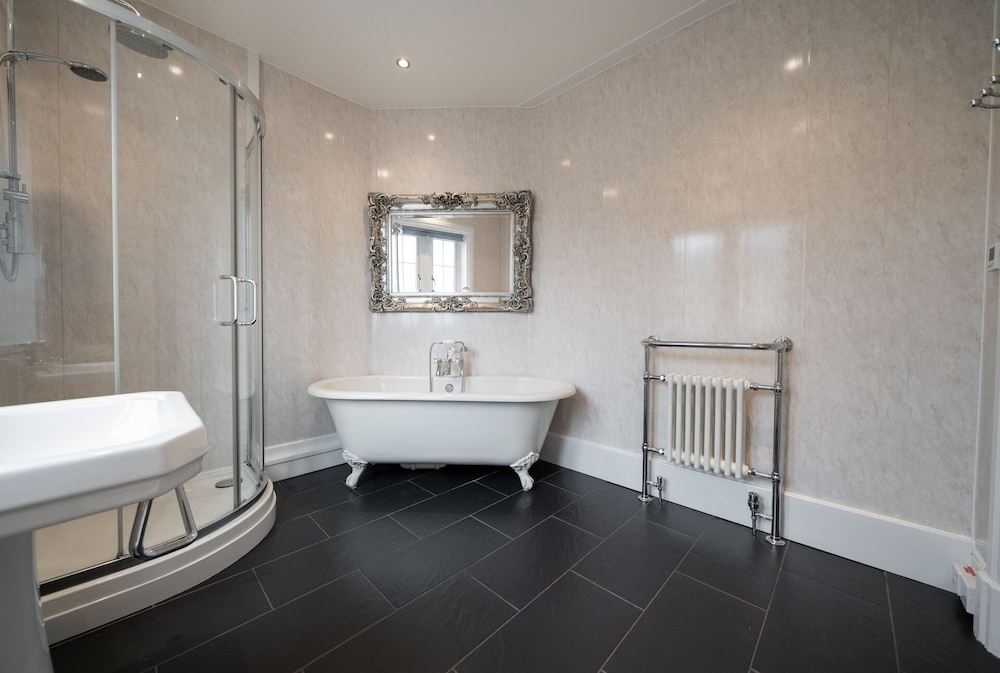 Double Room, Ensuite (The Chapel Annex) photo 3