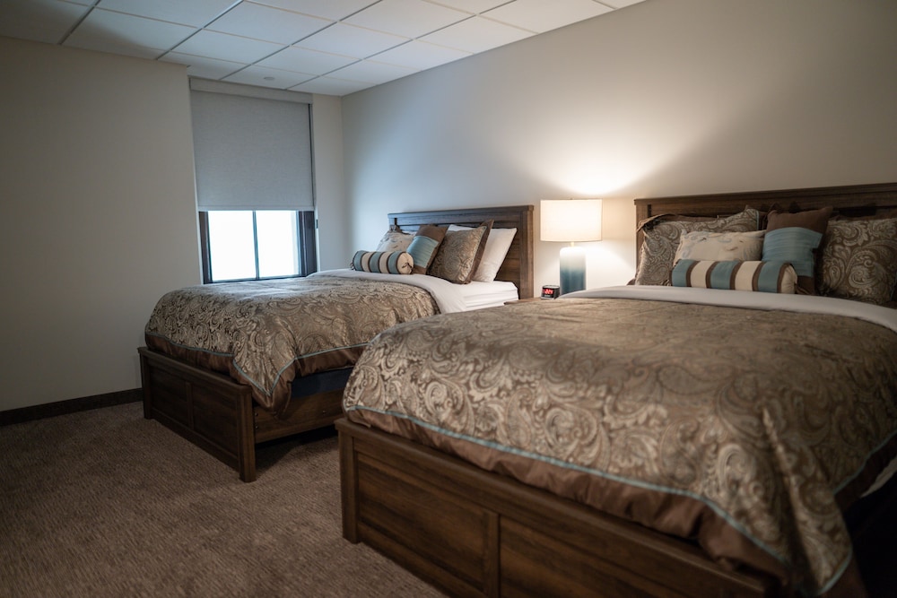 Standard Double Room, 2 Queen Beds photo 2
