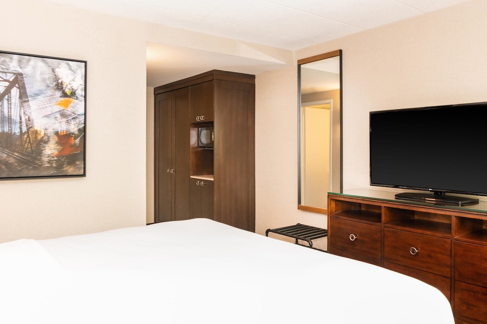 Traditional Room, 1 King Bed - Photo 4