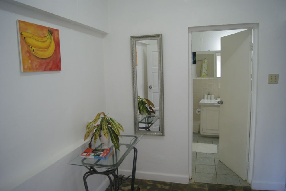 Standard Room, 2 Bedrooms photo 2