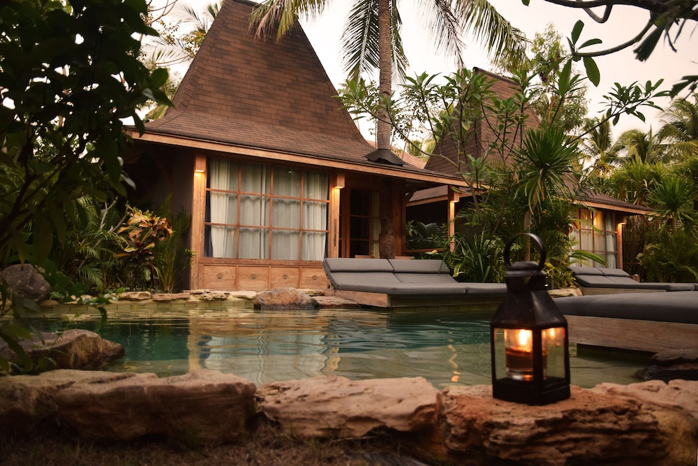 Joglo Pool side Room photo 1