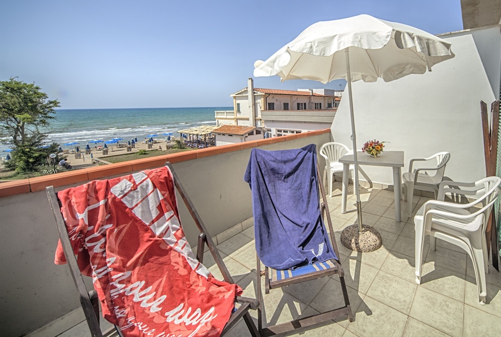 Standard Apartment, 2 Bedrooms, Tower photo 3