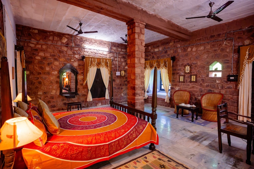 Royal Studio Suite photo 1