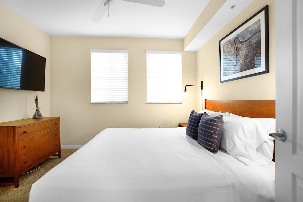 Premium Apartment, 2 Bedrooms, Pool Access, City View photo 1