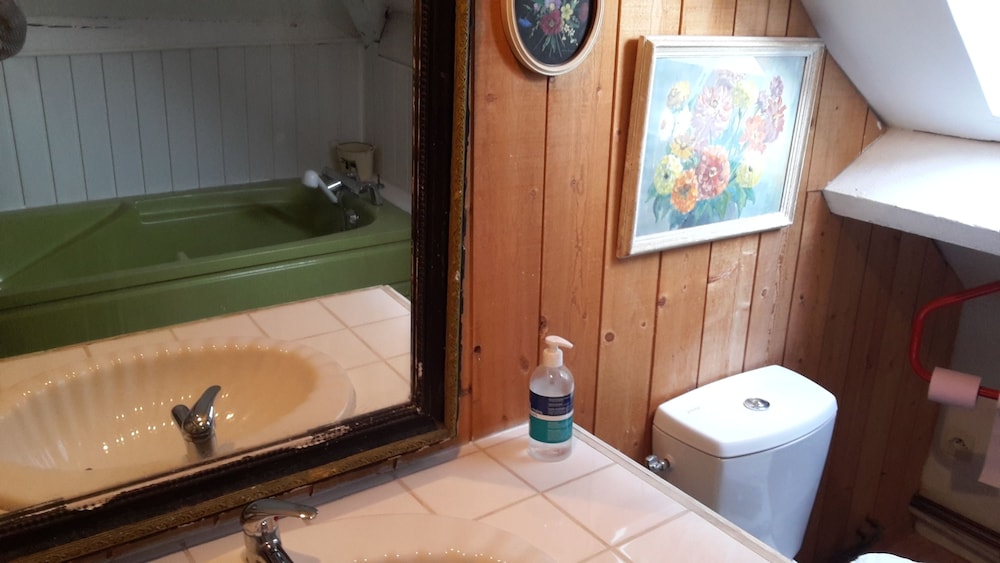 Family Suite, 3 Bedrooms, Private Bathroom, Mezzanine photo 3