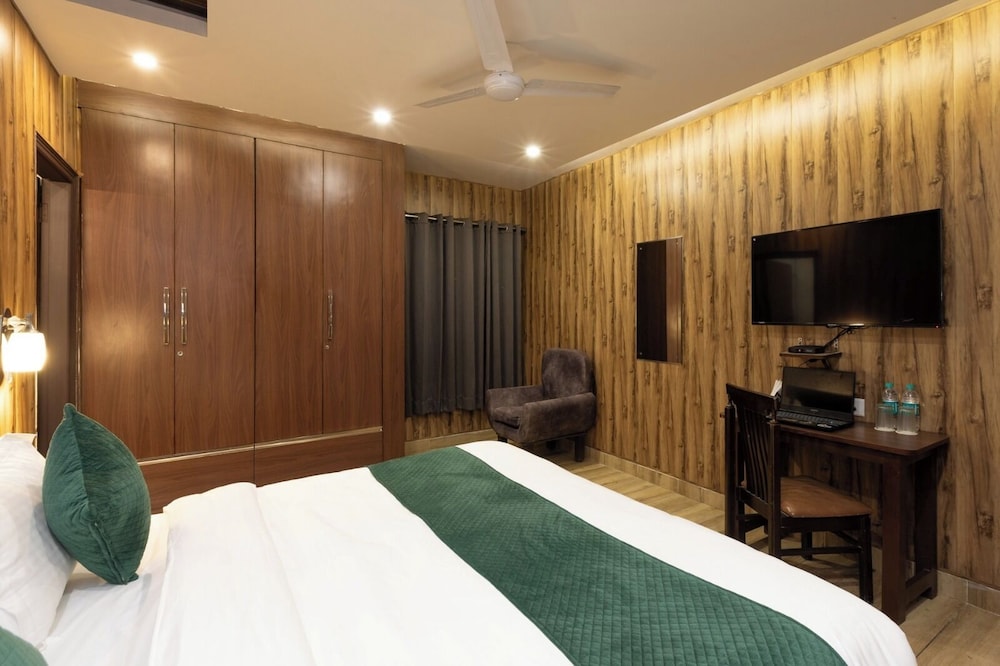 Deluxe Room - Photo 3