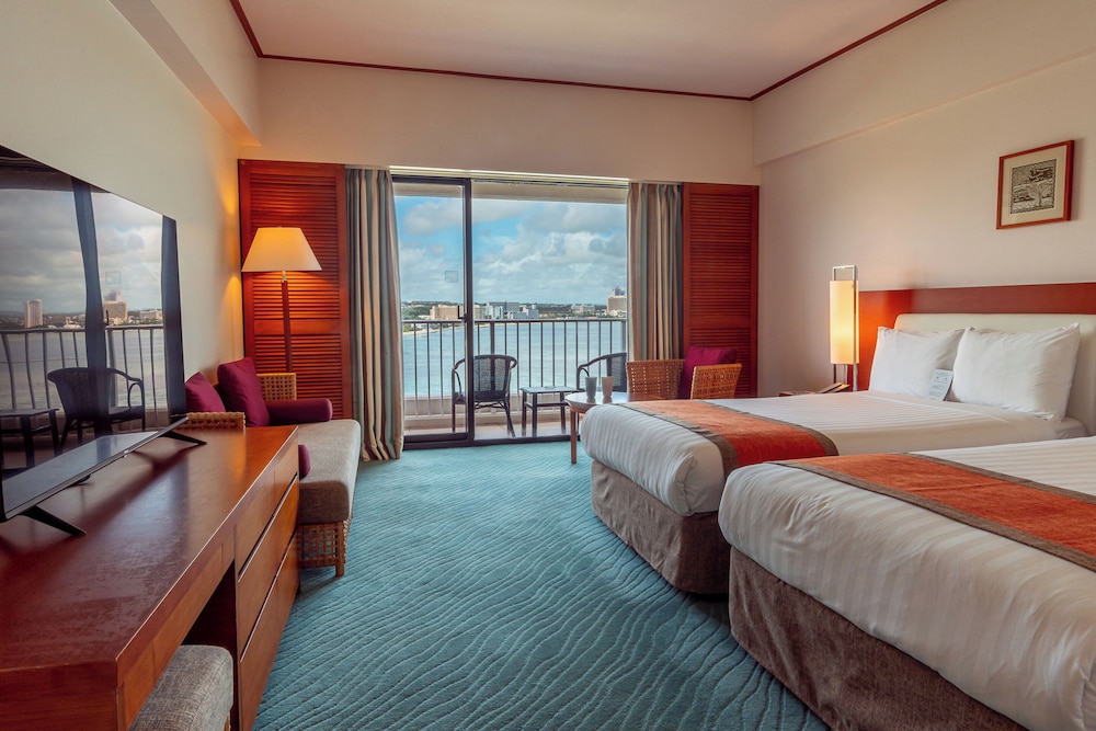 GOGO! GUAM X Japanese Only USD $60 coupon - Ocean Front Twin Room - Photo 1