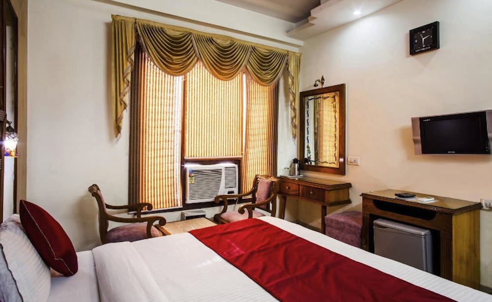Deluxe Room, 1 Double Bed, Non Smoking, City View