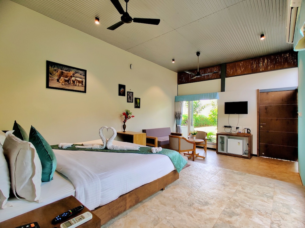 Suite - Photo 2