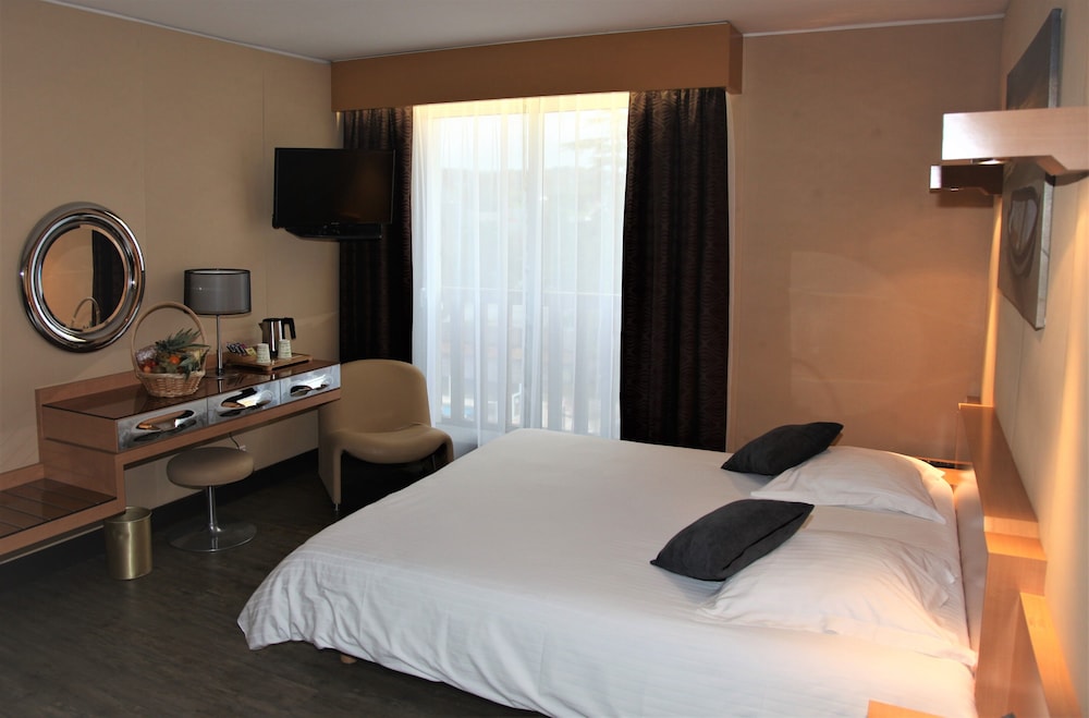 Standard Room - Photo 3