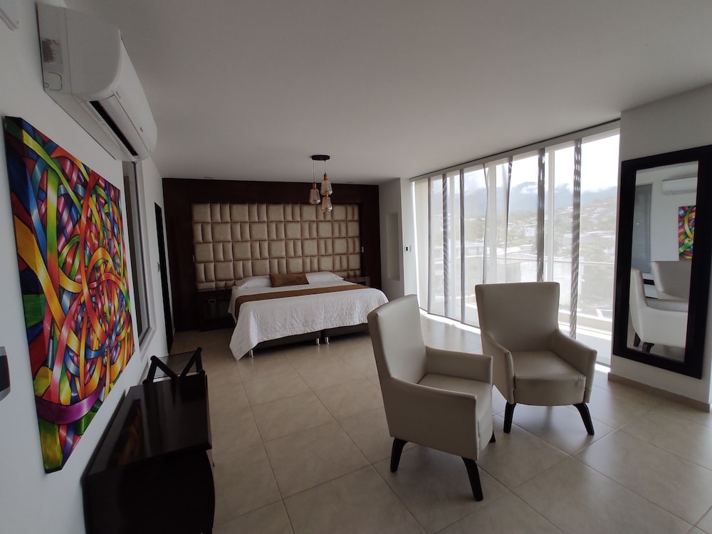 Grand Suite - Photo 2