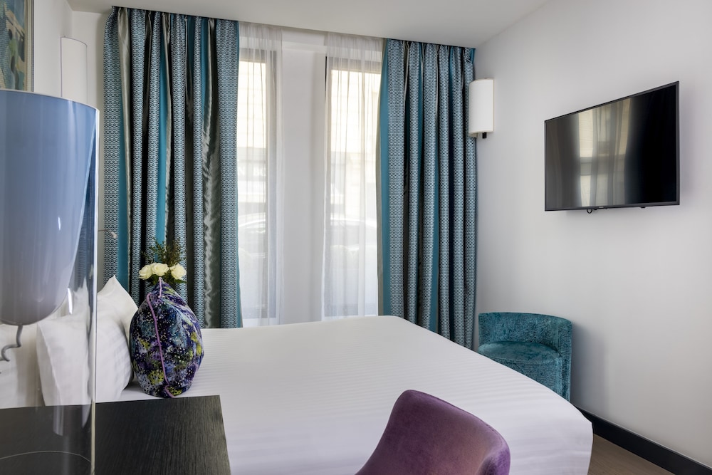 Superior Double or Twin Room photo 2