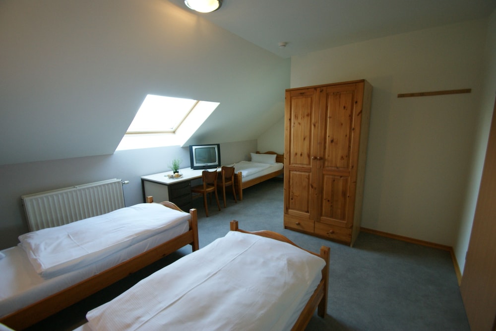 Standard Triple Room, 1 Bedroom photo 1