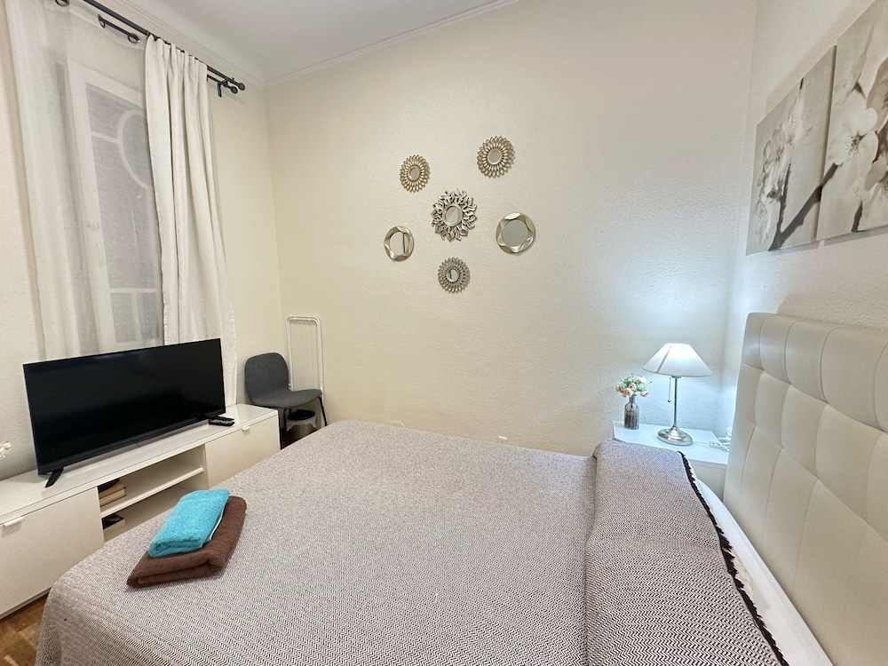 Double Room, Shared Bathroom photo 3