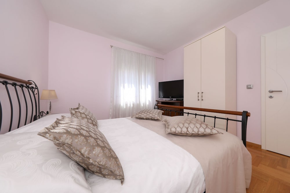 Villa, 3 Bedrooms, Smoking, Private Pool