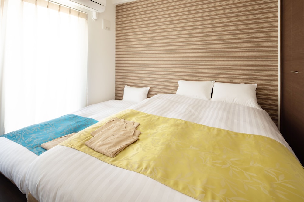 Suite, 1 Bedroom - Photo 2