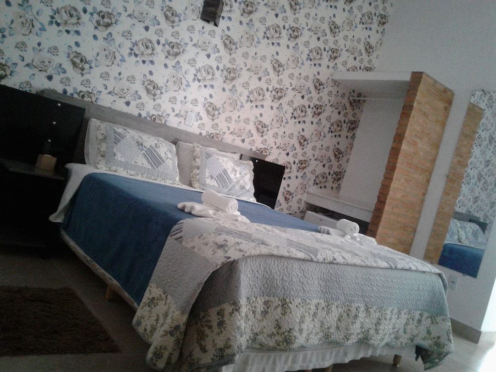 Deluxe Double Room, 1 Queen Bed photo 2