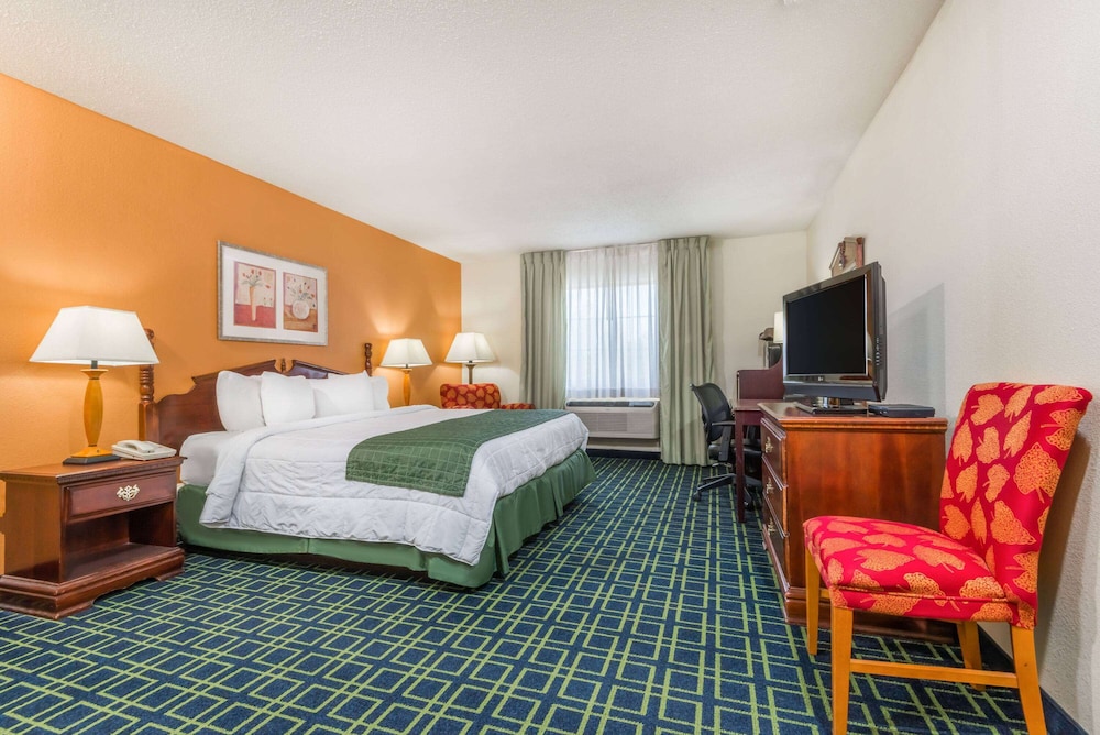 Room, 1 King Bed - Photo 1