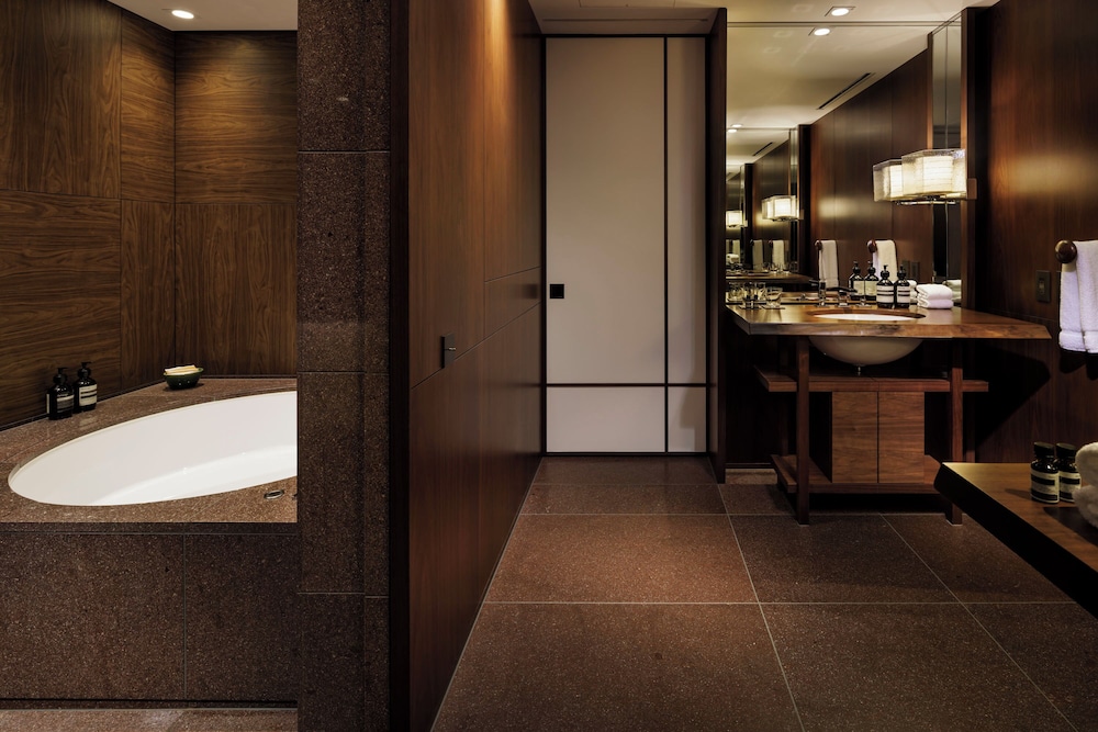 Suite, City View (2 King Beds) - Photo 7