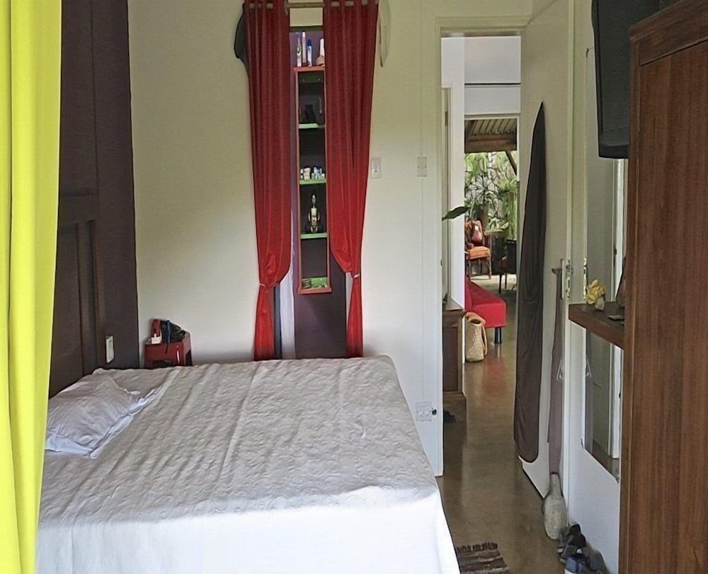 Villa photo 2