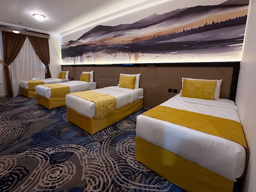 Quadruple Room, Multiple Beds photo 2