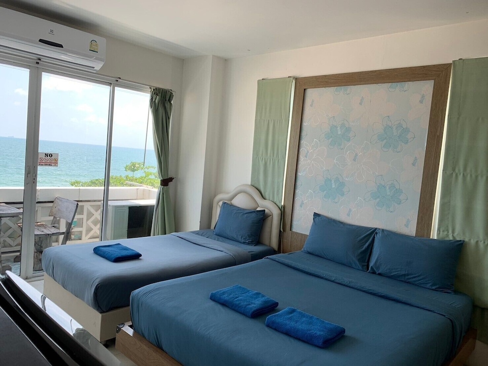 Standard Triple Sea View photo 2