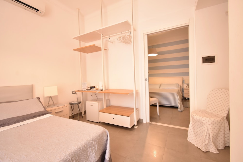 Quadruple Room, 2 Bedrooms, Ensuite photo 3