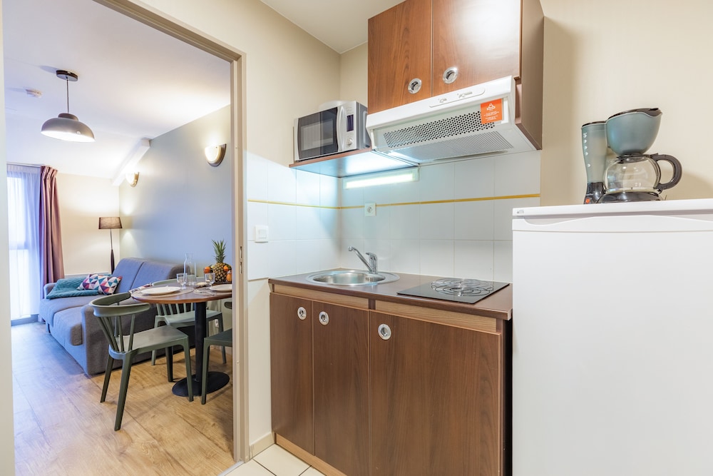 Family Apartment - Photo 4