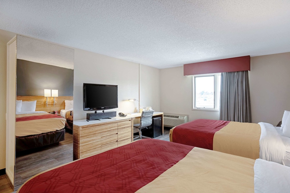 Standard Room, 2 Queen Beds, Non Smoking photo 1