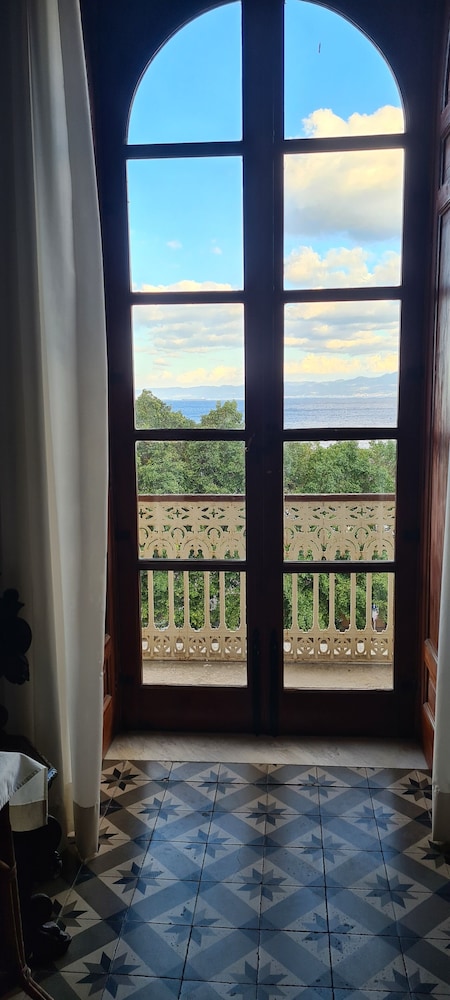 Triple Room, Sea View Private External Bathroom photo 2